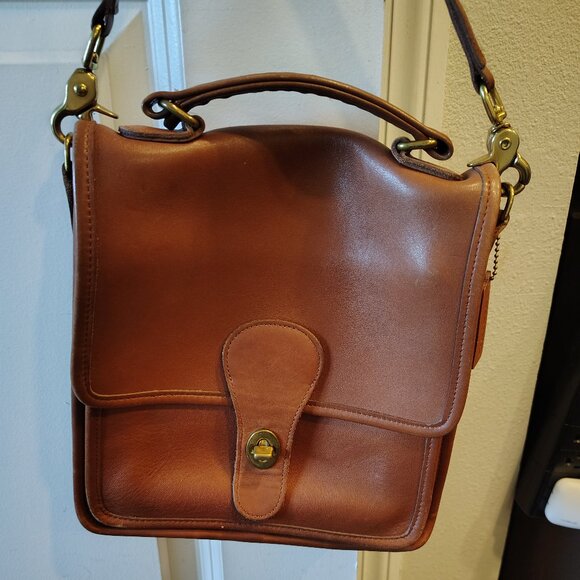 COACH Vintage 1990’s Brown Leather Station Bag, British Tan Crossbody Messenger - Picture 4 of 12